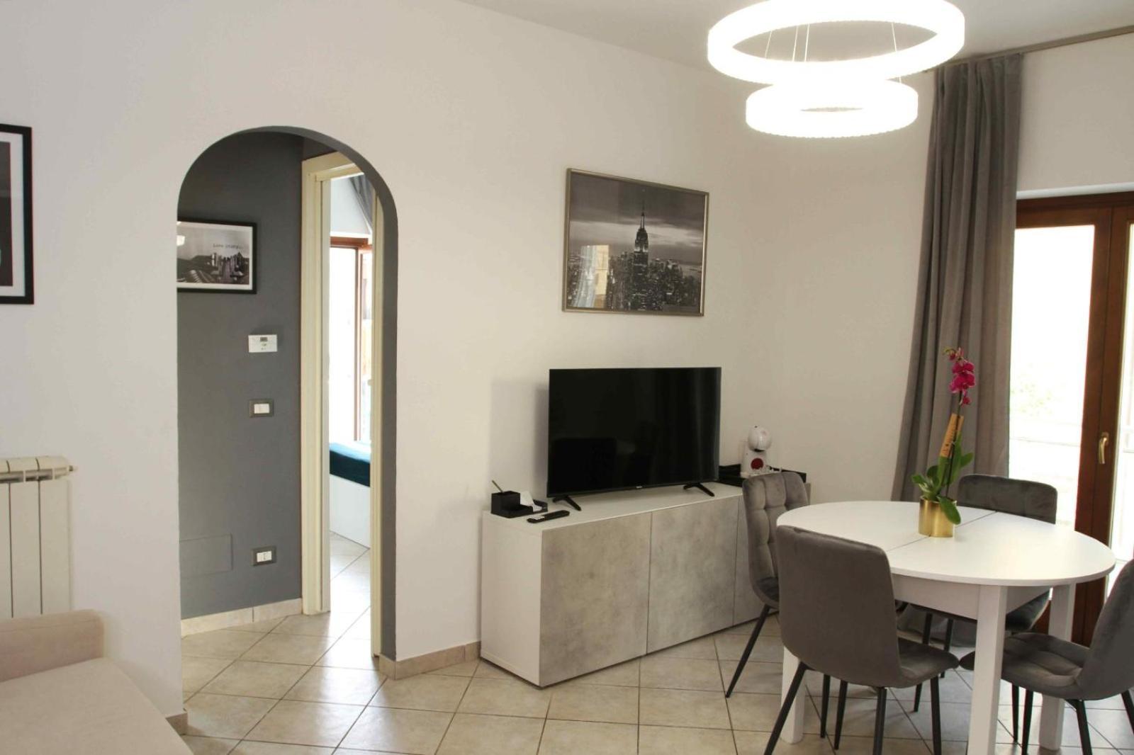 フィウミチーノLa Perla Del Mare - 9 Minutes From Fco Airport - Free Wifi E Netflixアパートメント エクステリア 写真