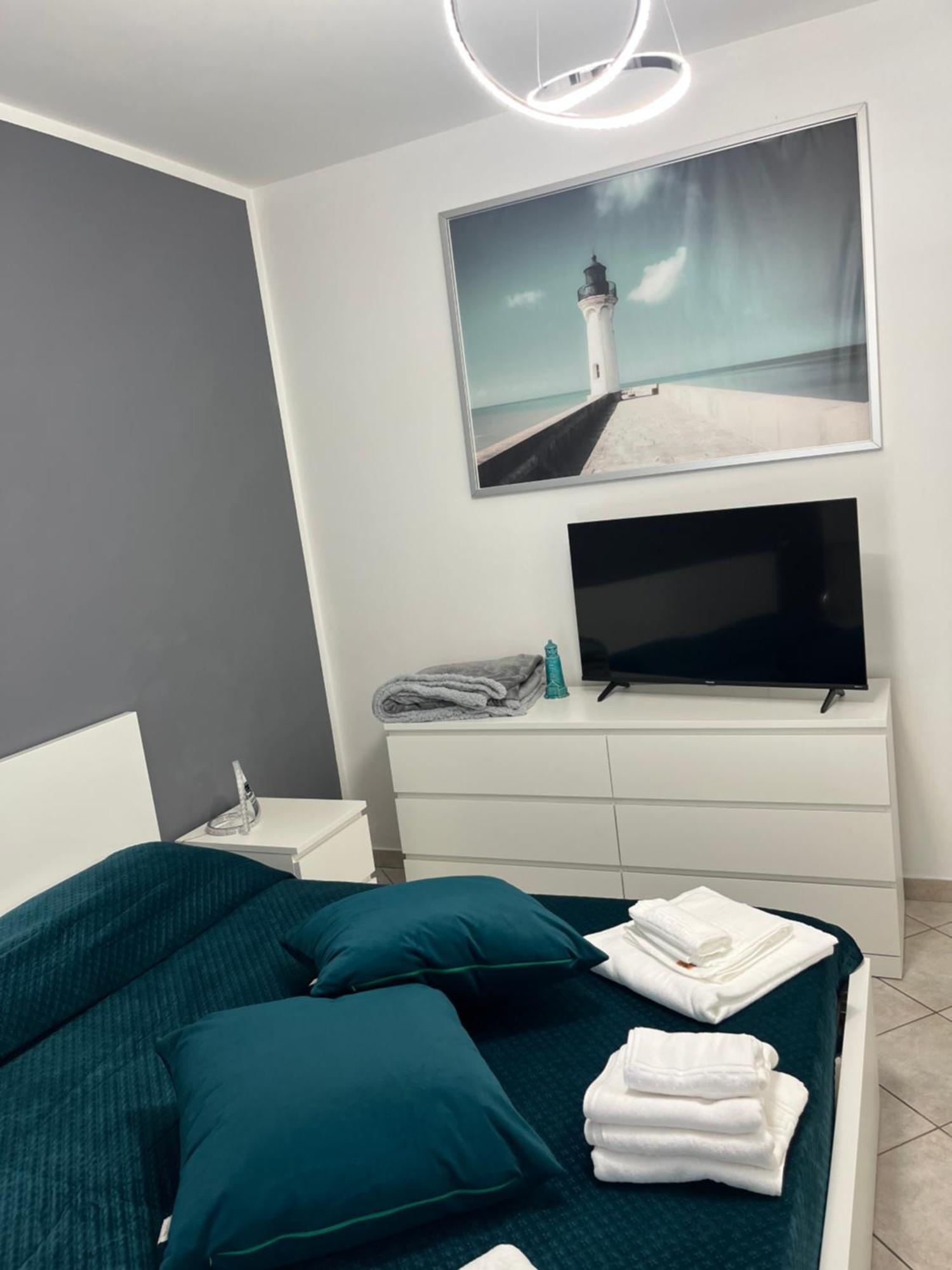 フィウミチーノLa Perla Del Mare - 9 Minutes From Fco Airport - Free Wifi E Netflixアパートメント エクステリア 写真